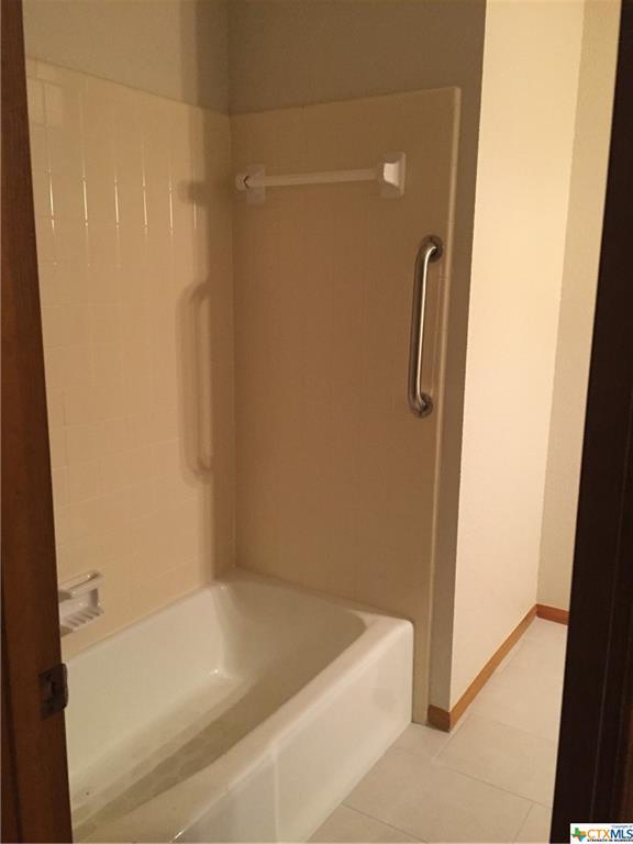 Building Photo - 601 Ridgecrest Dr