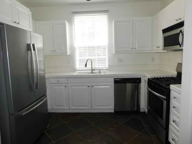 Building Photo - Beautiful detached home in Quail Hill. 2 M...