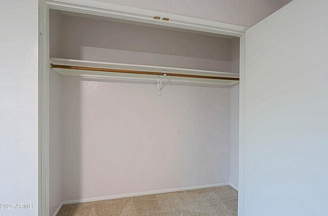 Building Photo - 5509 E Cheery Lynn Rd