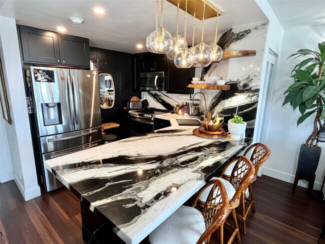 Building Photo - 133 N Pompano Beach Blvd