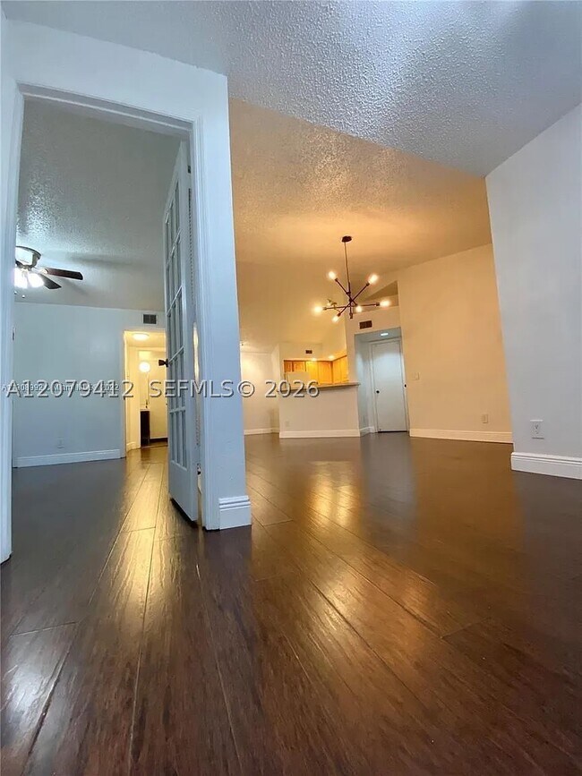 Building Photo - 13090 Vista Isles Dr