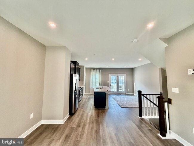 Building Photo - 149 Lawndale Dr