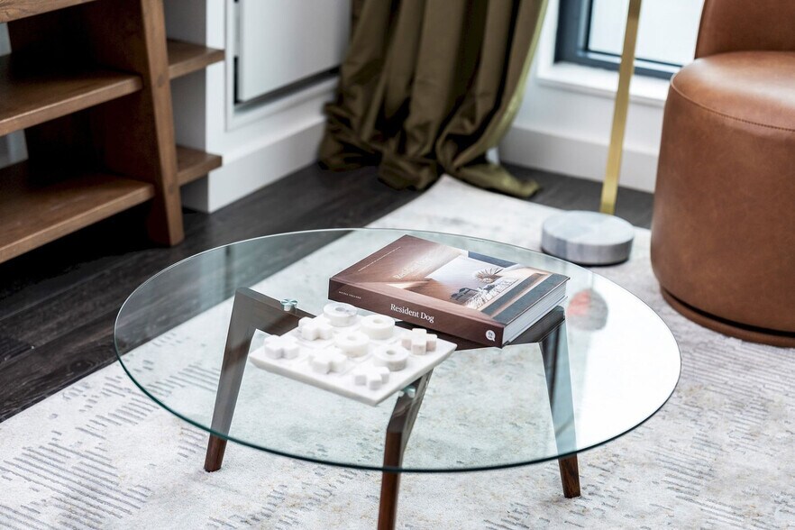 Building Photo - 10 New St