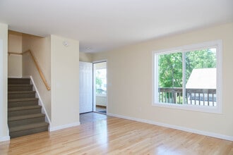 Building Photo - 37 Decatur St