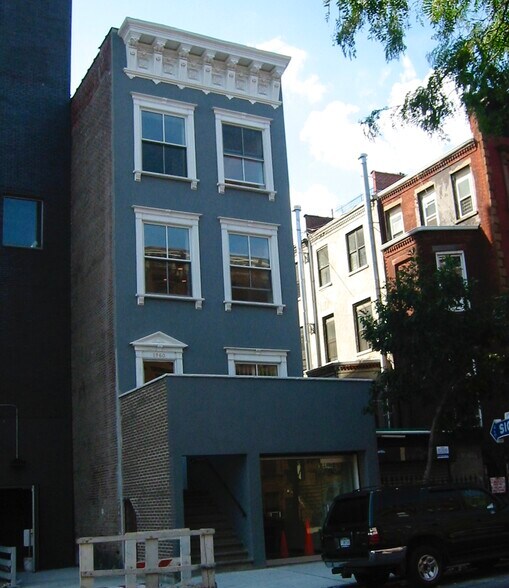 Building Photo - 1960 Madison Ave