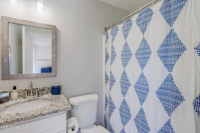 Building Photo - 229 Milray Ln