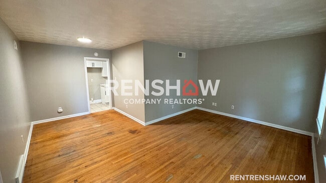 Building Photo - 4933 Teal Ave