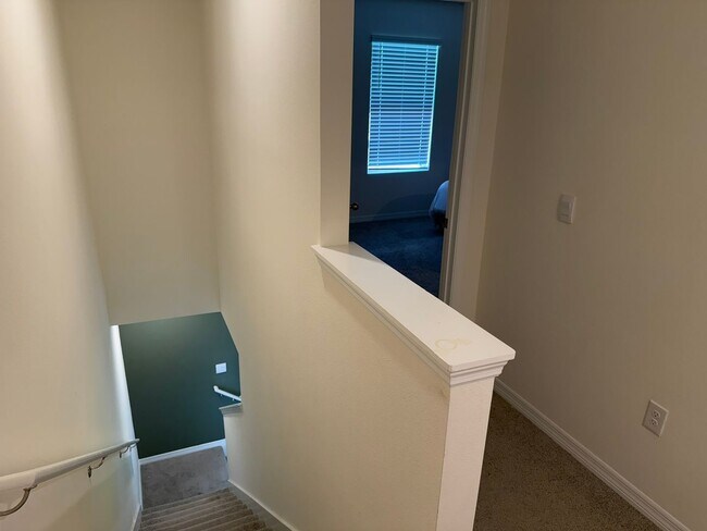 Building Photo - 641 Preston Cv Dr