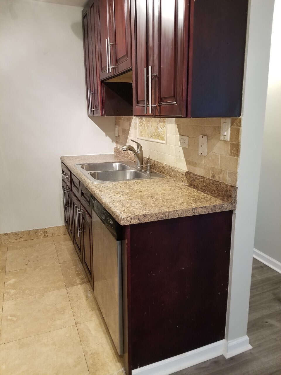 Building Photo - 872 Winesap Ct