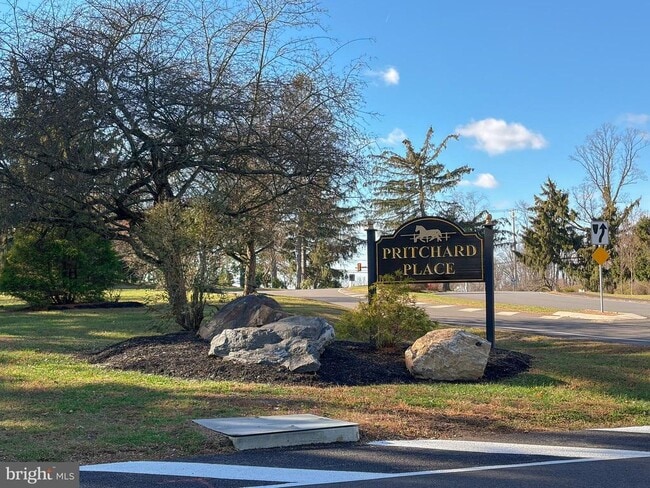 Building Photo - 814 Pritchard Pl