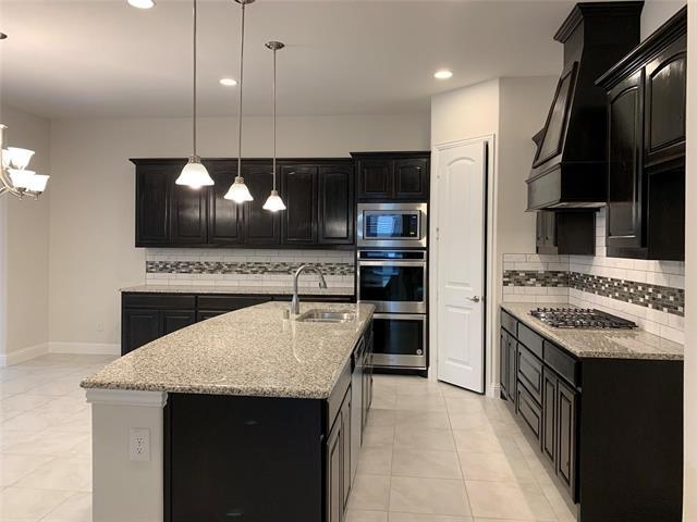 Building Photo - 822 Susan St