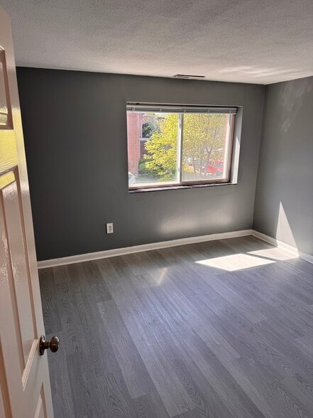 Building Photo - 97 Colonel Bell Dr