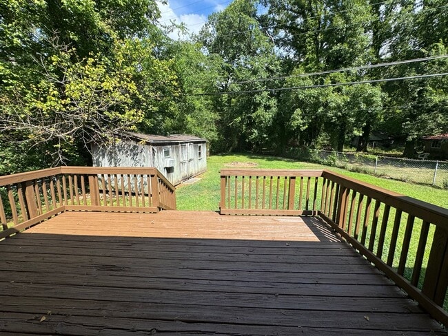 Building Photo - 3/1 House in West Rome $1,195