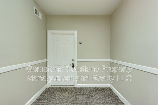 Building Photo - 3201 Aspen Grove Dr