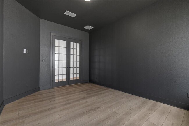 Building Photo - 1708 Hazy Hills Loop