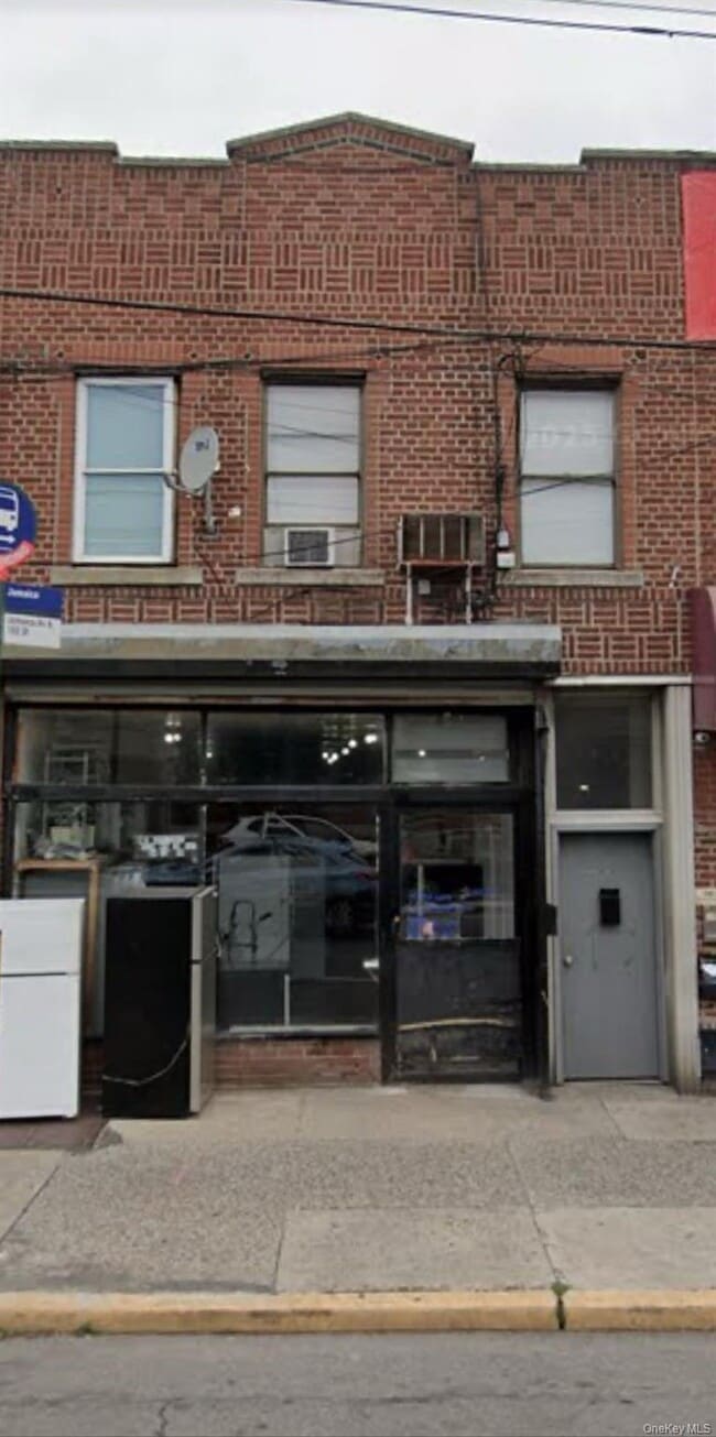 Primary Photo - 182-37 Jamaica Ave