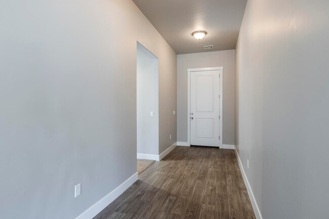 Building Photo - 3338 E Crimson Ridge Dr