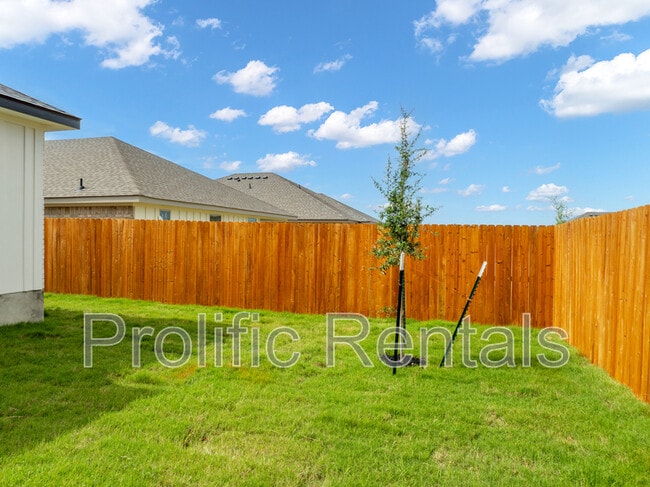 Building Photo - 5109 Rose Petal Ct