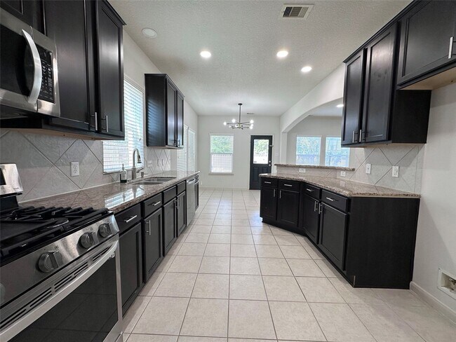 Building Photo - 3206 Balch Springs Ln