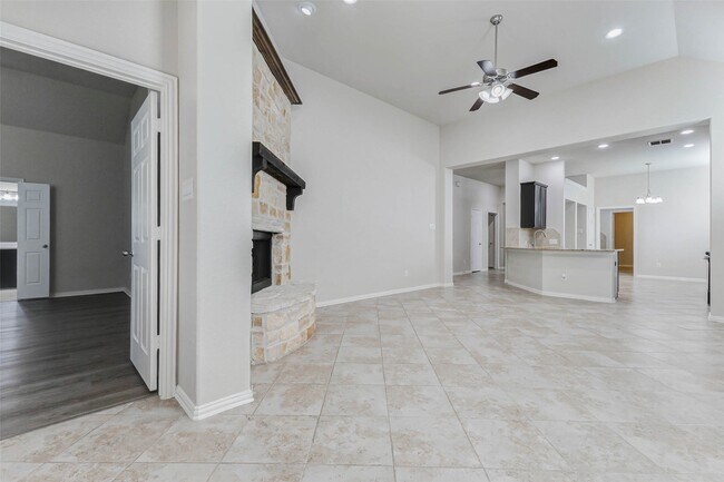 Building Photo - 2718 Misty Laurel Ct