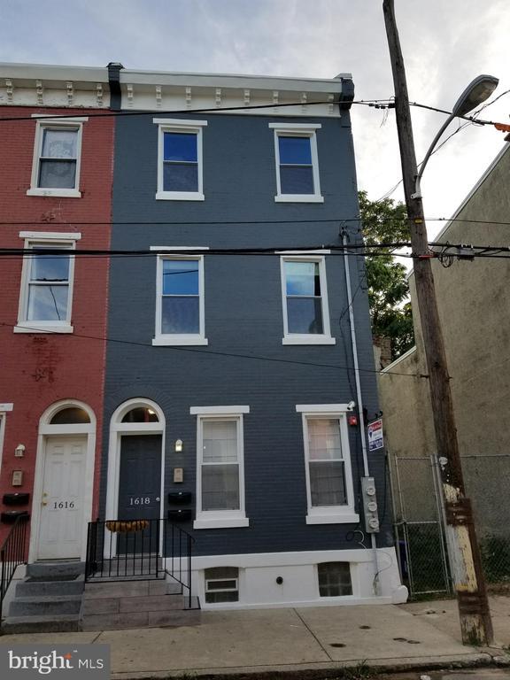 Building Photo - 1618 Fontain St