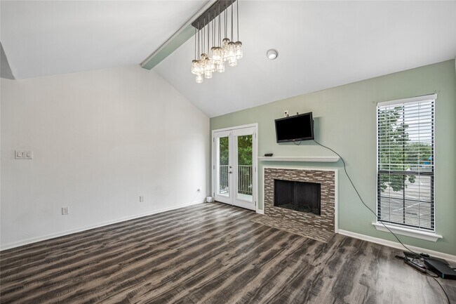 Building Photo - 763 Bering Dr
