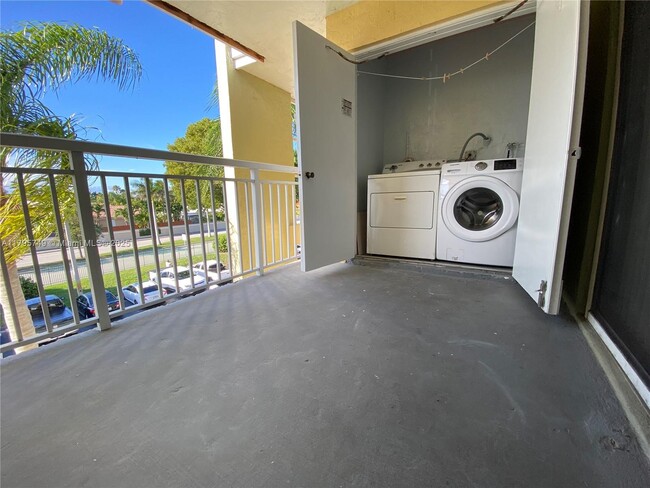 Building Photo - 8560 SW 212th St