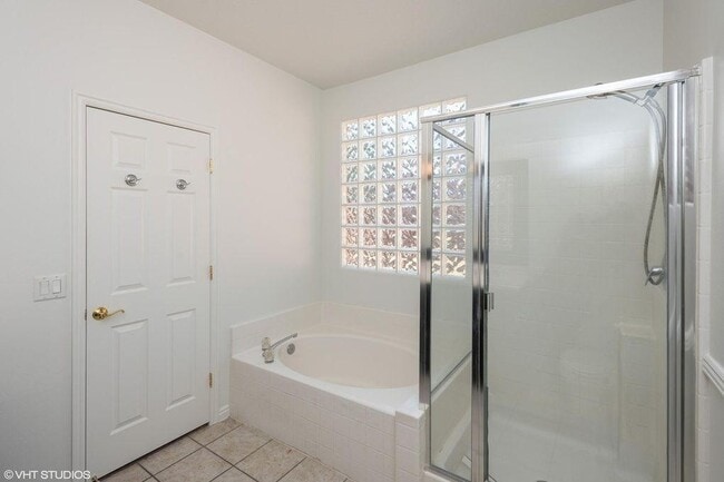Building Photo - Great 3 bed 2 bath in Coral Canyon-Pet Fri...