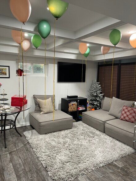 Building Photo - 3121 Lyndale Pl SE