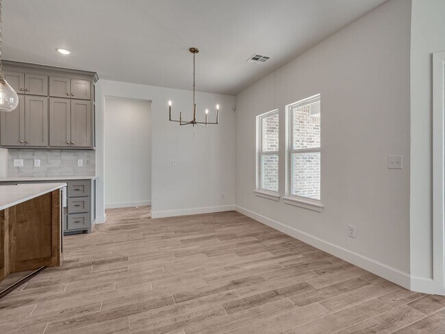 Building Photo - Brand New Home in Noble!