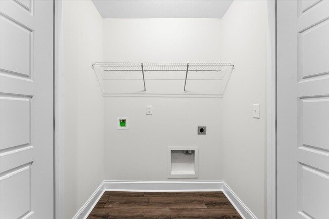 Building Photo - New Construction Townhome Internet and Trash Included