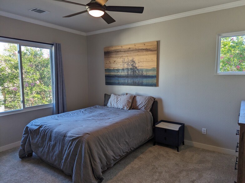 Building Photo - 7501 Shadowridge Run