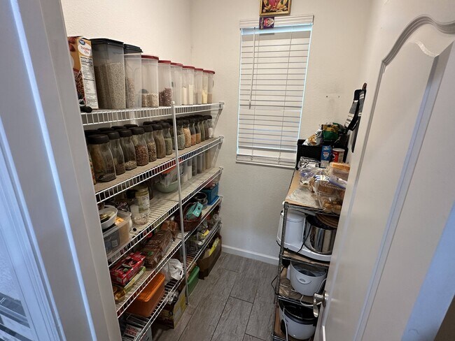 Building Photo - 7114 Brown Pelican Ct