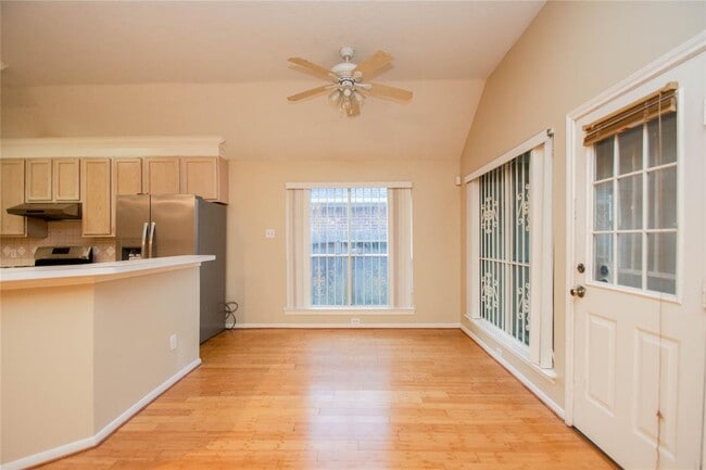 Building Photo - 7731 Las Flores Dr