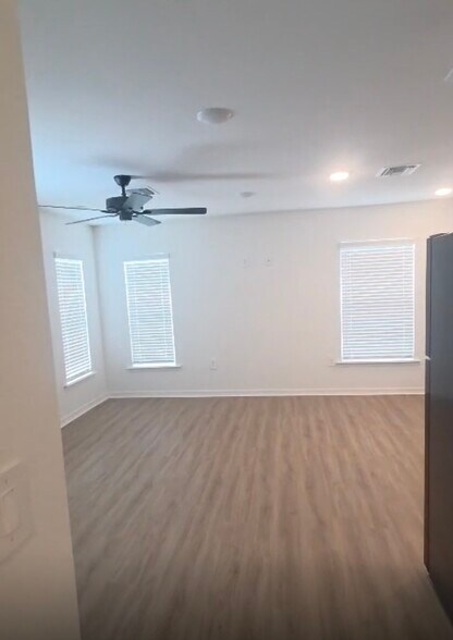 Building Photo - 1065 Captiva Point