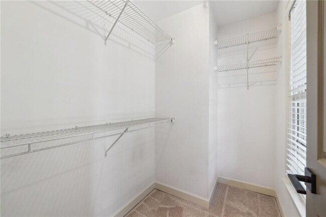 Building Photo - 163 Richmond St SE