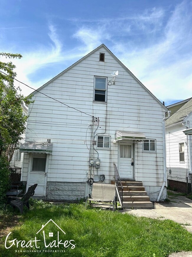 Building Photo - 2716 Belmont St