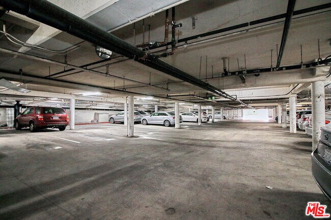 Building Photo - 400 La Fayette Park Pl