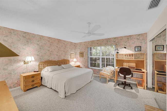 Building Photo - 724 Nantucket Cir