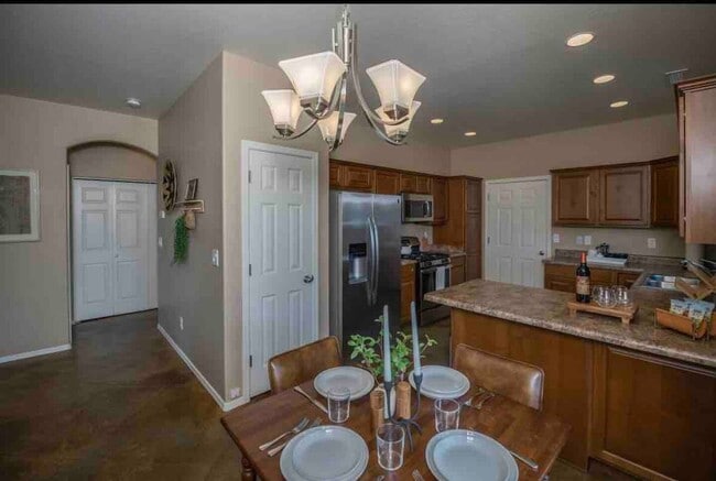 Building Photo - Adorable Two Bedroom House in Diamond Valley