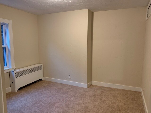 bedroom - 804 Gaskill Ave