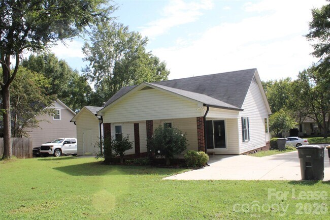Building Photo - 2212 Crosswinds Ct