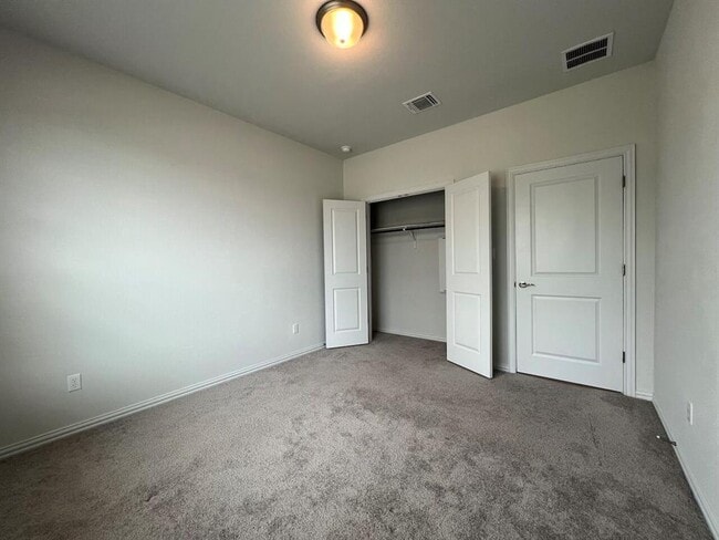 Building Photo - 2018 Matlock Cir