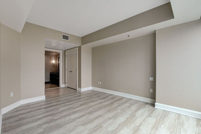 Building Photo - Sky Las Vegas-Strip/City/Red Rock Mtn Views from this Stunning 2Bd/2.5Ba Residence