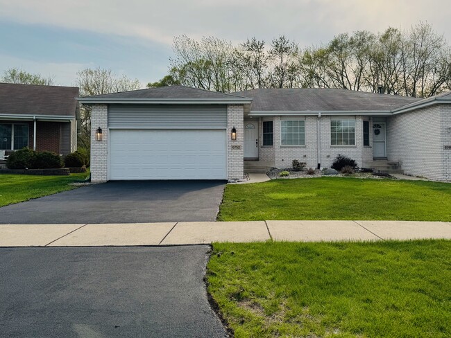 Primary Photo - 6752 Coffman Dr