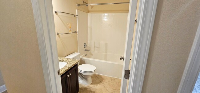 Building Photo - 181 Water Oaks Loop