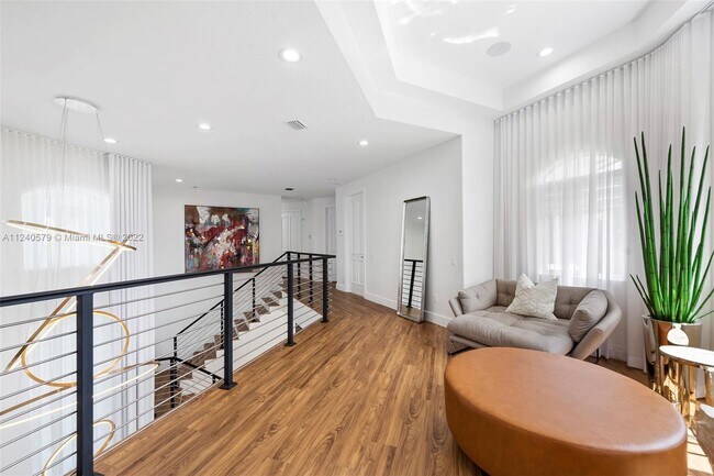 Building Photo - 5801 Melaleuca Rd