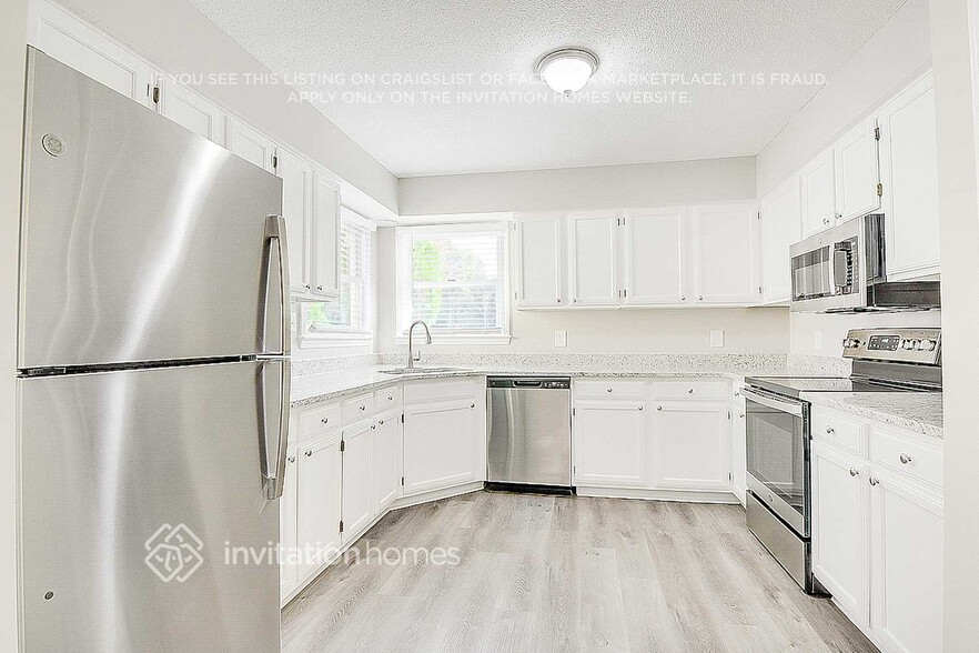 Building Photo - 844 Rawls Dr