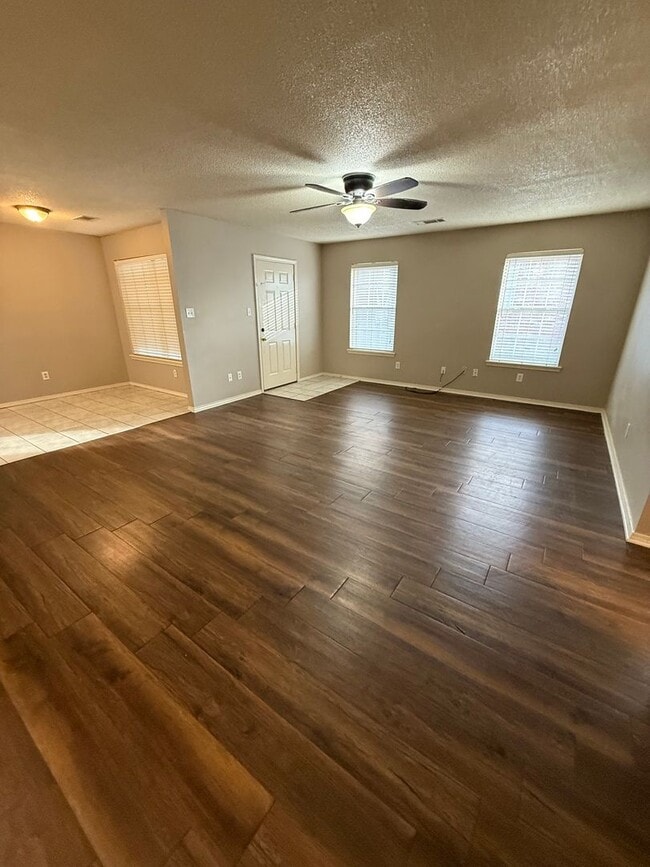 Building Photo - 141-145 Northridge Drive