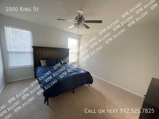 Building Photo - 1000 King St